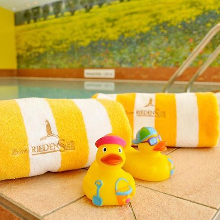 Pension Zum Riedensee 巴斯托夫 外观 照片
